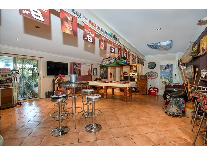 16 Leslie Street, Rangeville QLD 4350