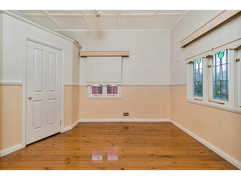 74 Taylor Street, Newtown QLD 4350