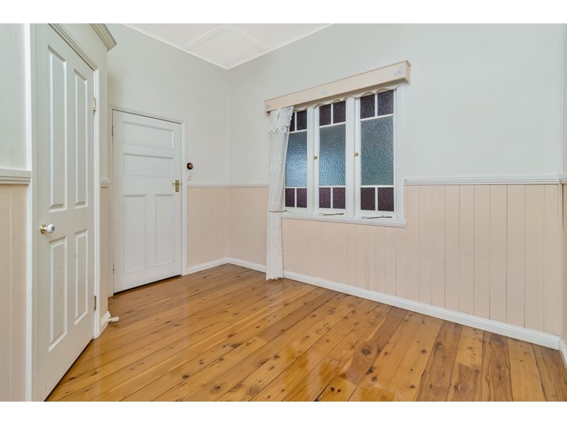 74 Taylor Street, Newtown QLD 4350