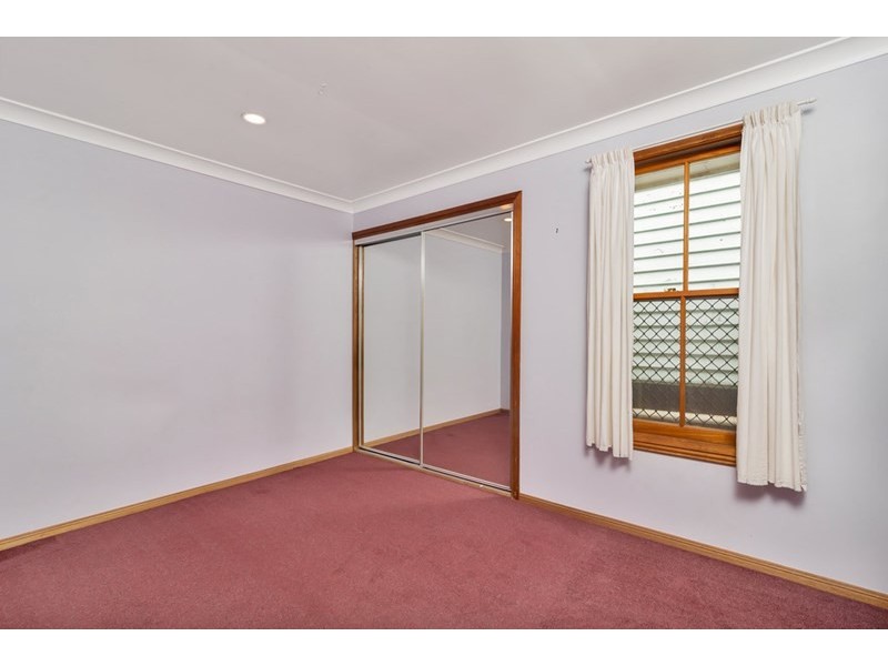 172 South Street, Centenary Heights QLD 4350