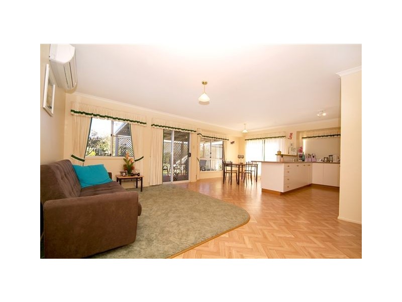 9 Buckle Court, Middle Ridge QLD 4350