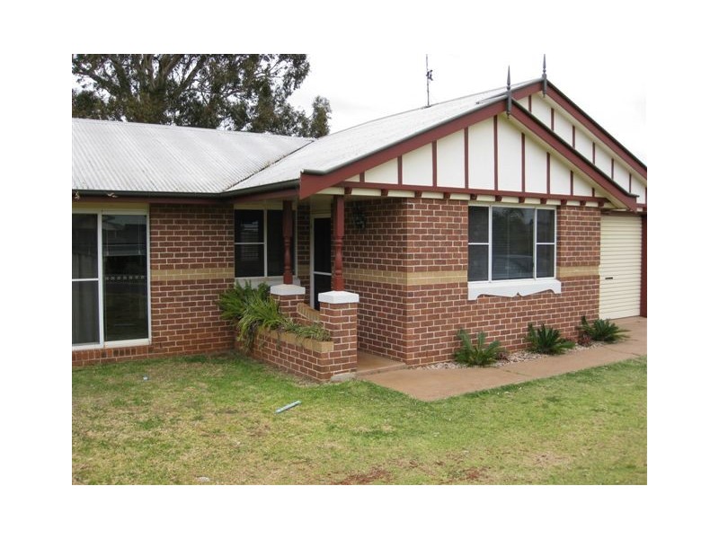 16 Krog Court, Darling Heights QLD 4350