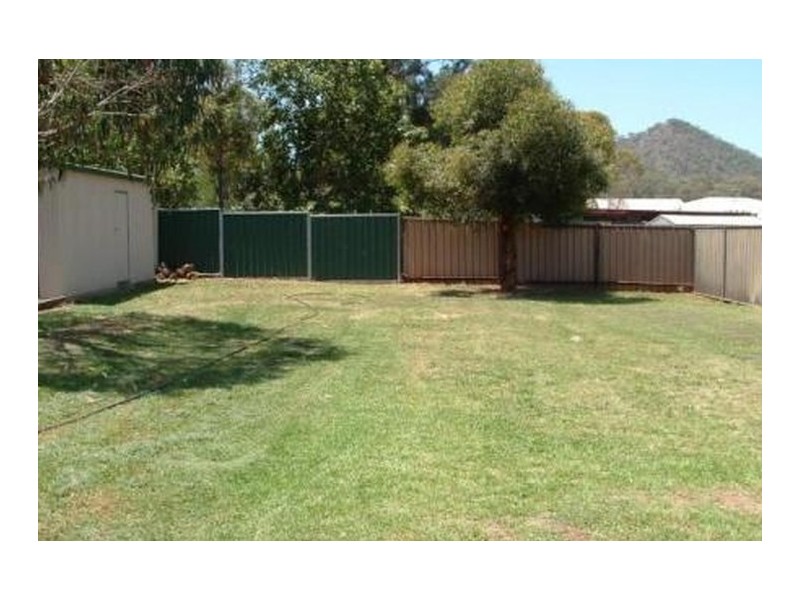 8 East Street, Kingsthorpe QLD 4400