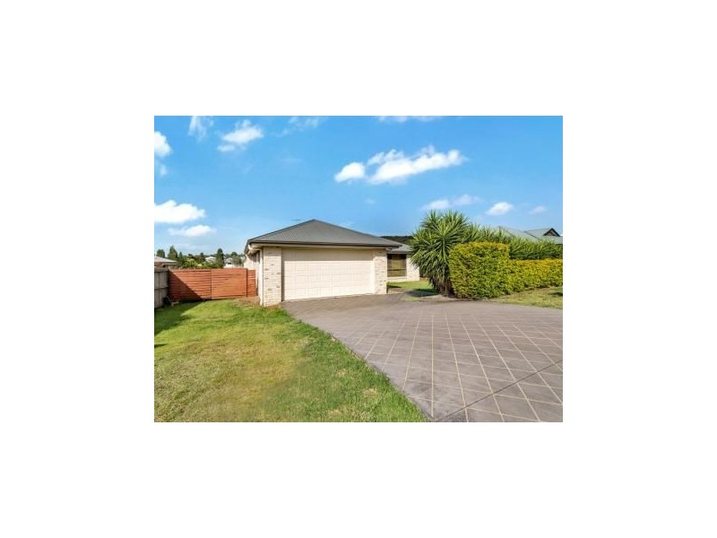 24 Tennyson Street, Westbrook QLD 4350