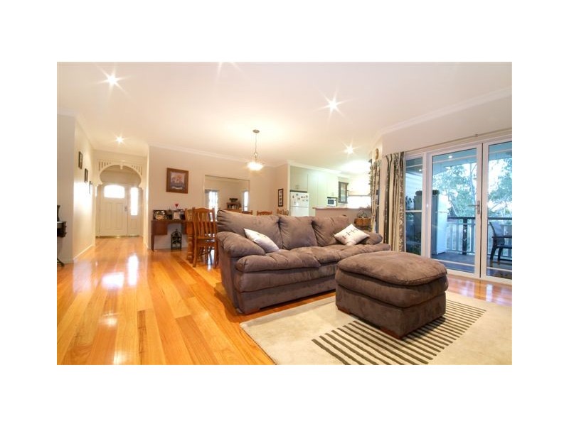 82 Greenwattle Street, Cranley QLD 4350