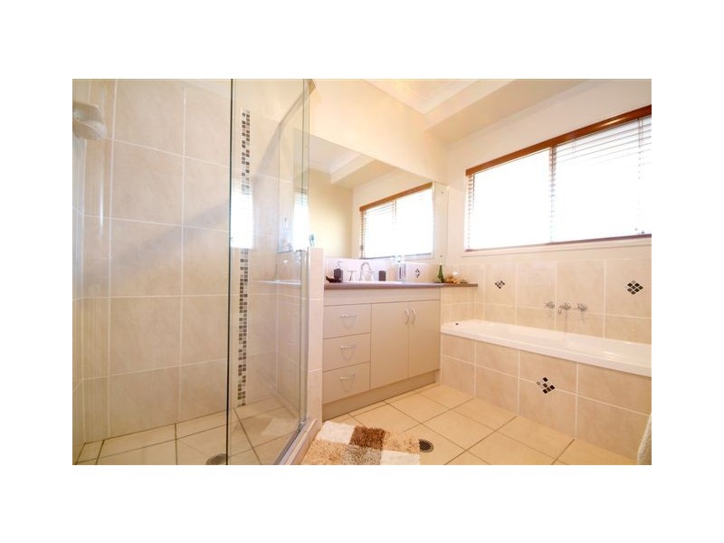 82 Greenwattle Street, Cranley QLD 4350