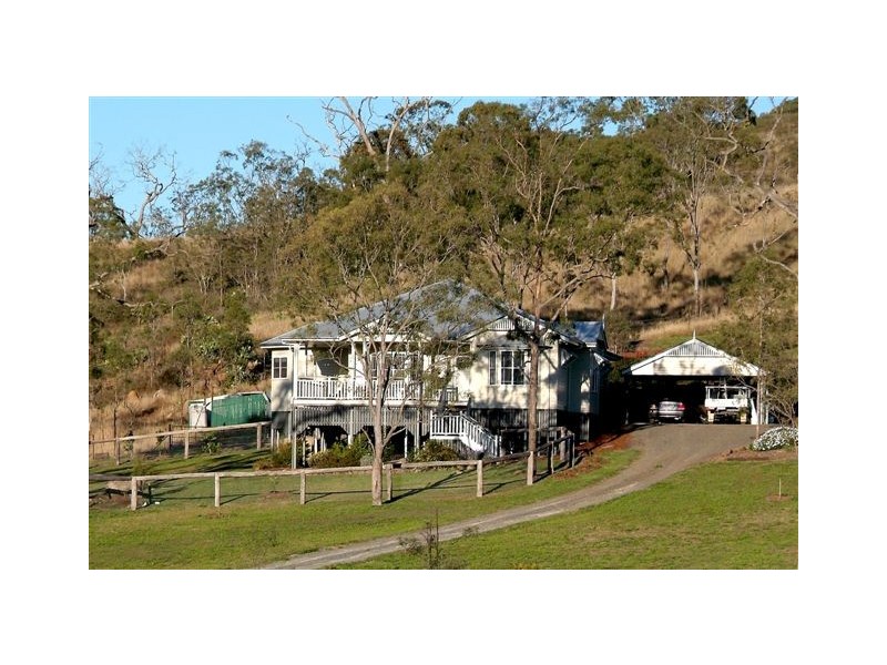 82 Greenwattle Street, Cranley QLD 4350