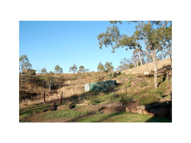 82 Greenwattle Street, Cranley QLD 4350