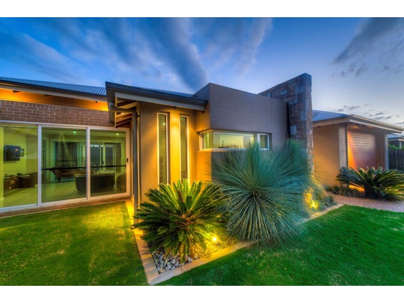 14 Stedman Street, Middle Ridge QLD 4350