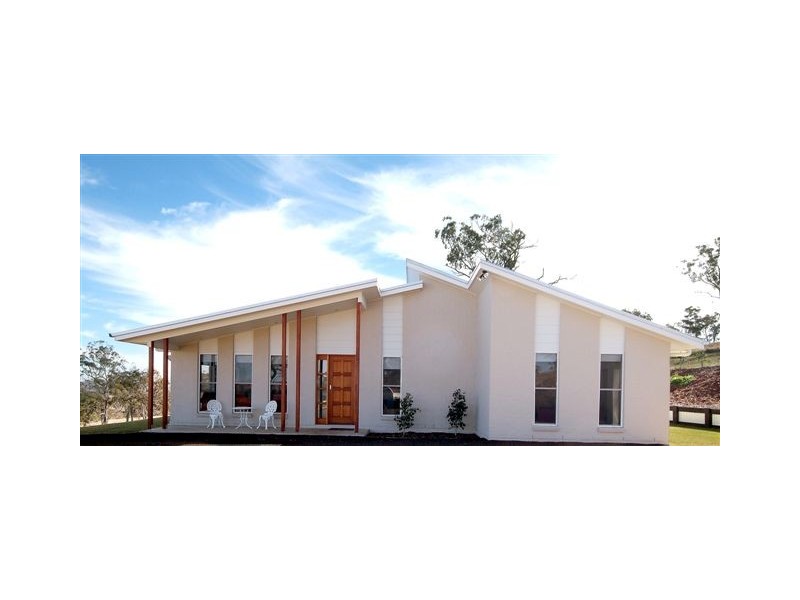 2 Hamilton Drive, Vale View QLD 4358