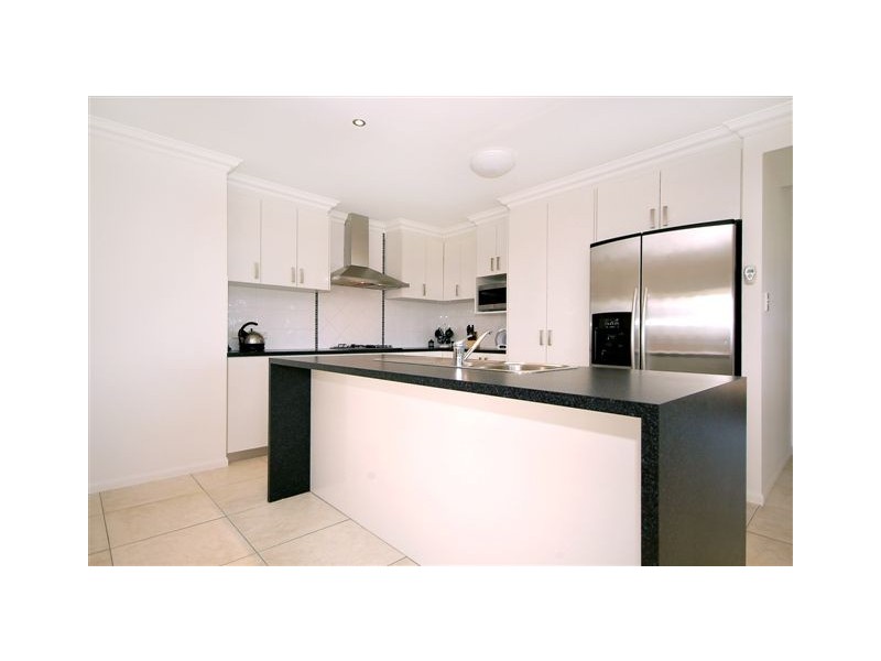 2 Hamilton Drive, Vale View QLD 4358