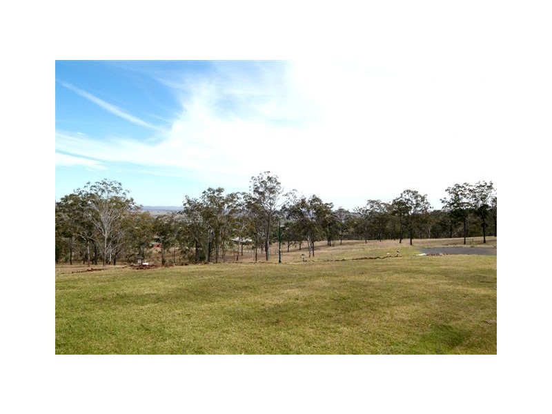 2 Hamilton Drive, Vale View QLD 4358