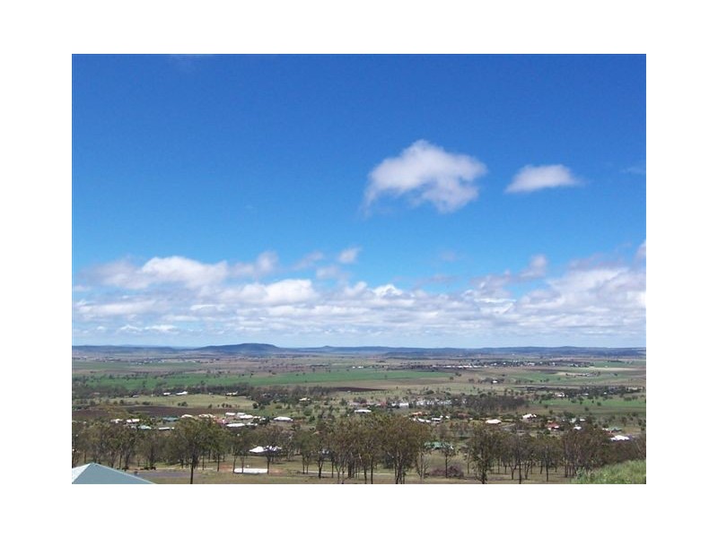 2 Hamilton Drive, Vale View QLD 4358