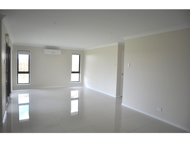 15 Arwon Street, Wyreema QLD 4352