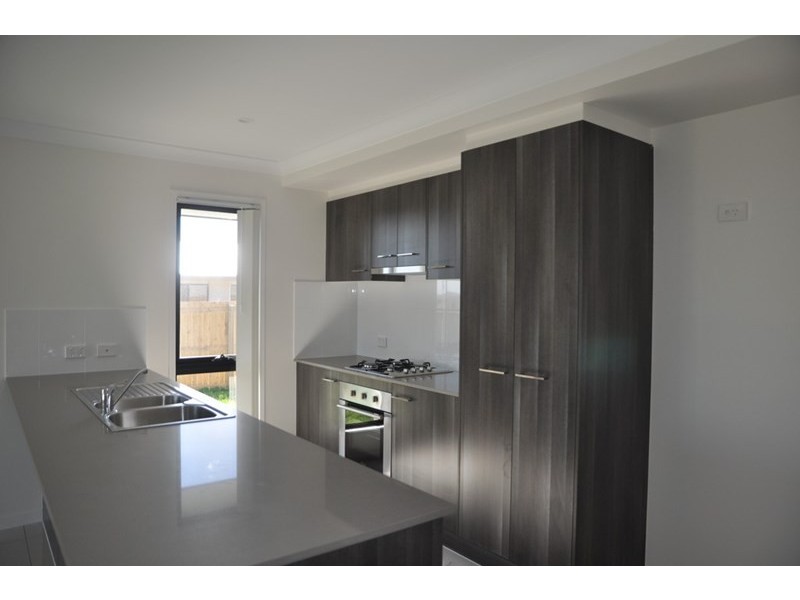 2/12 Kensei Street, Wyreema QLD 4352