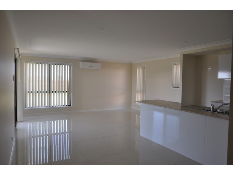 31 Tarcoola Street, Wyreema QLD 4352