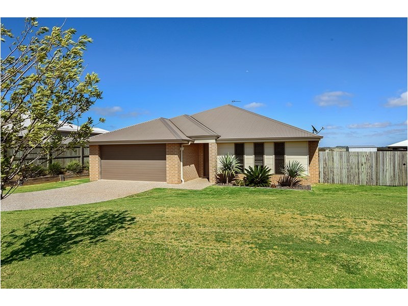 13 Plover Court, Highfields QLD 4352