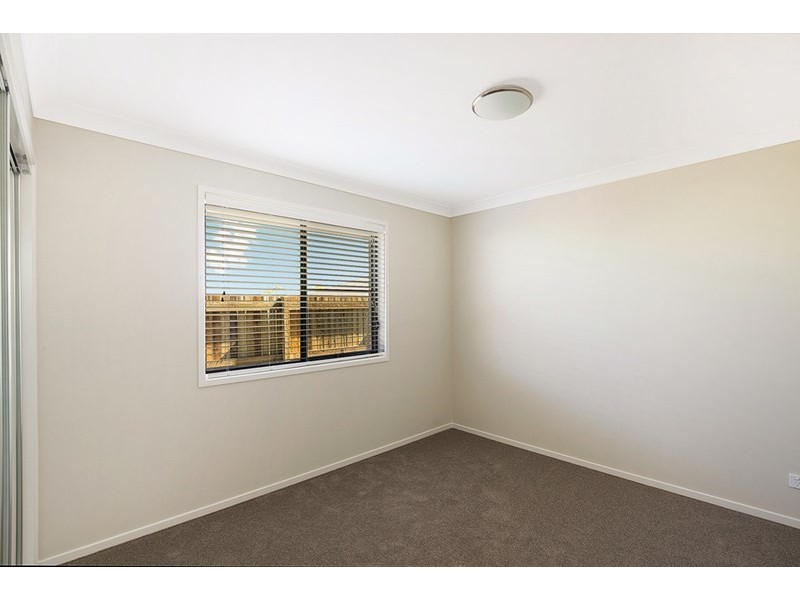17 Renshaw Crescent, Kearneys Spring QLD 4350