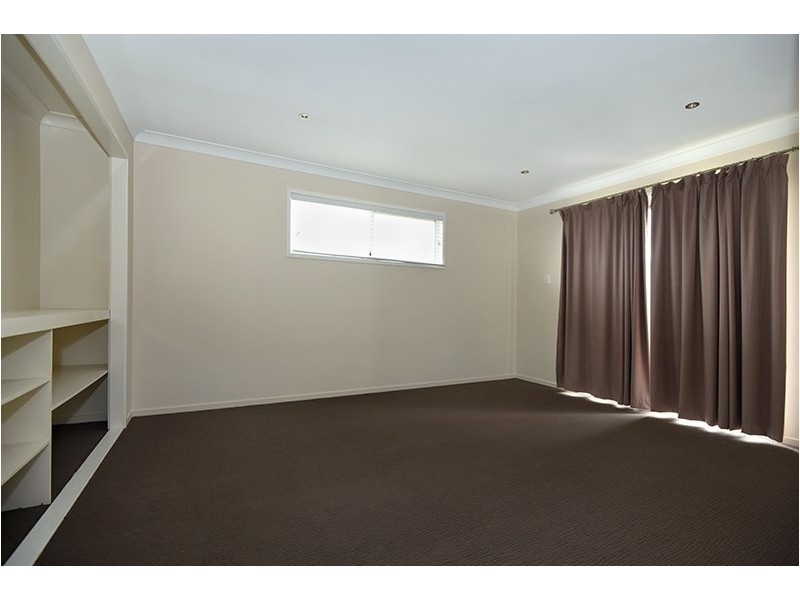 12 Pelling Court, Westbrook QLD 4350