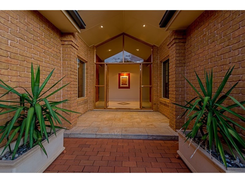 4 Leanne Court, Highfields QLD 4352