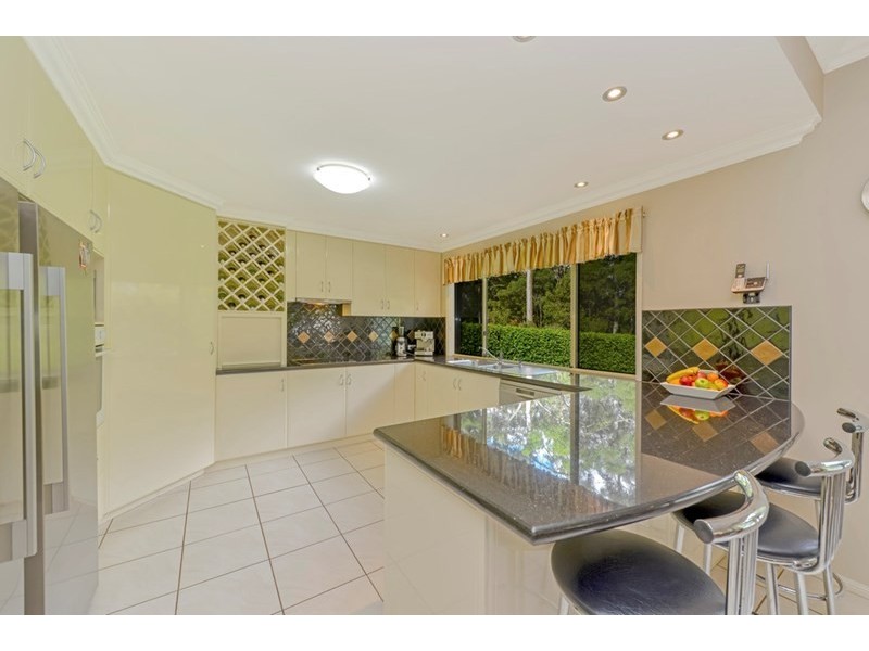 4 Leanne Court, Highfields QLD 4352