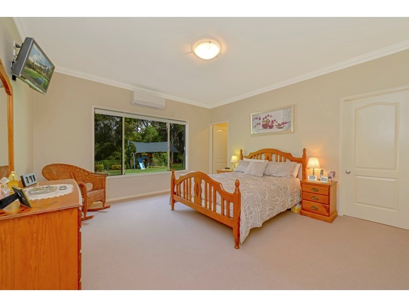 4 Leanne Court, Highfields QLD 4352