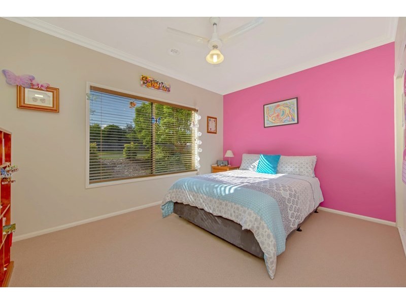4 Leanne Court, Highfields QLD 4352