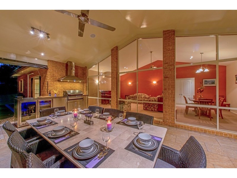 4 Leanne Court, Highfields QLD 4352