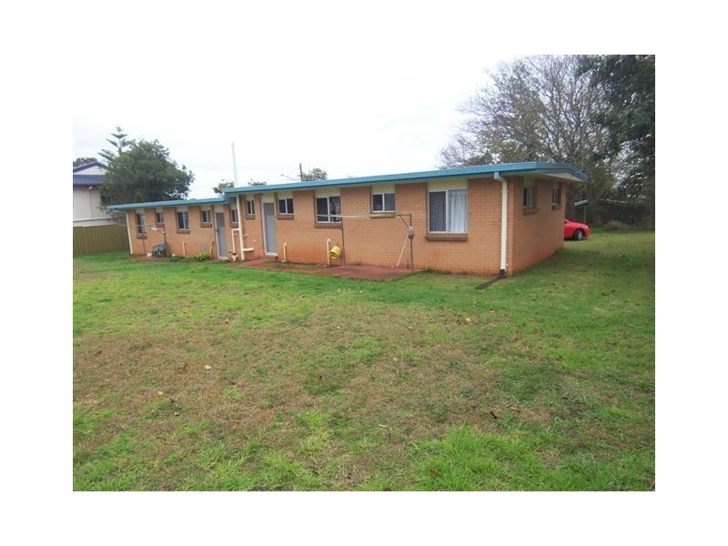 1 & 2, 36 Canberra Street, Harristown QLD 4350