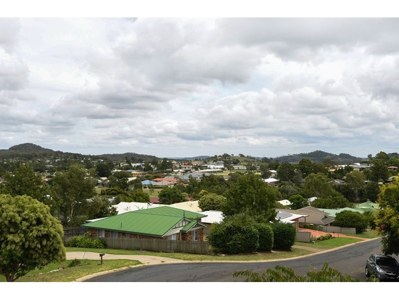 18 Dylan Court, Darling Heights QLD 4350