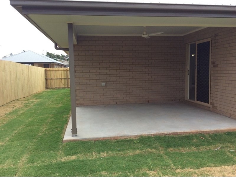 13/44 Andersson Court, Highfields QLD 4352
