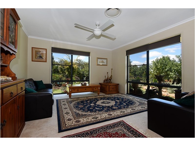 14 Manooka Crescent, Highfields QLD 4352