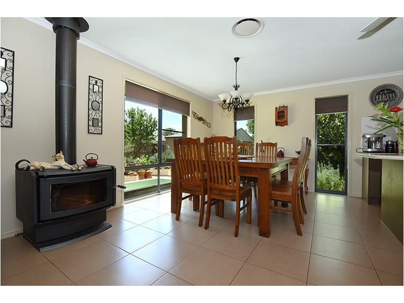 14 Manooka Crescent, Highfields QLD 4352