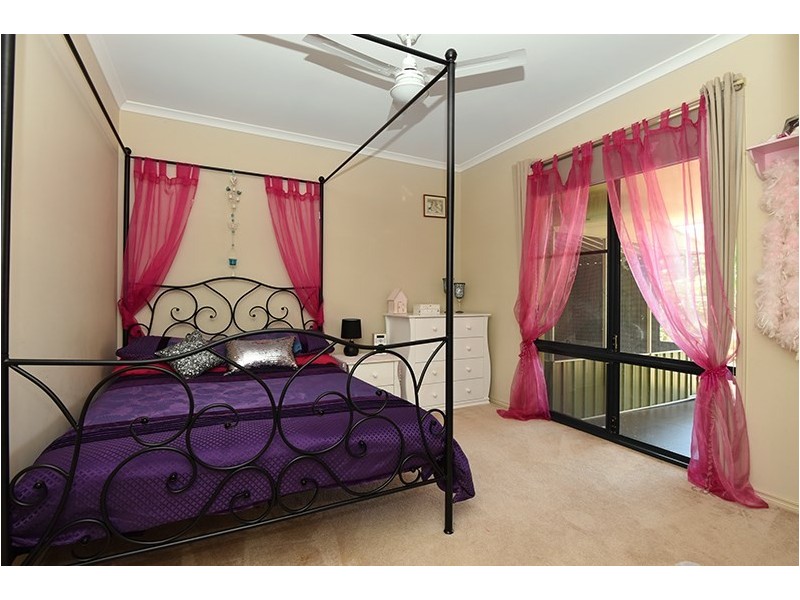 14 Manooka Crescent, Highfields QLD 4352