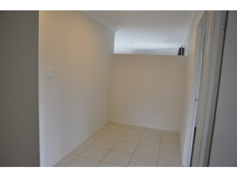 8 Koel Crescent, Highfields QLD 4352