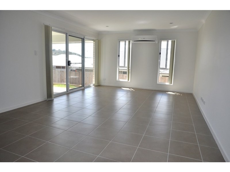 2 Lila Drive, Cotswold Hills QLD 4350