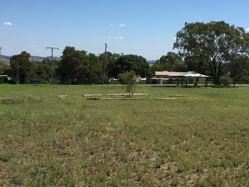30 Petersens Road, Kingsthorpe QLD 4400
