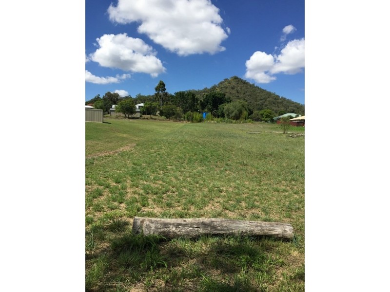 30 Petersens Road, Kingsthorpe QLD 4400