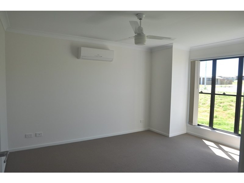 2/14 Kensei Street, Wyreema QLD 4352