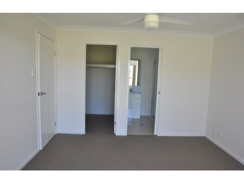 2/14 Kensei Street, Wyreema QLD 4352