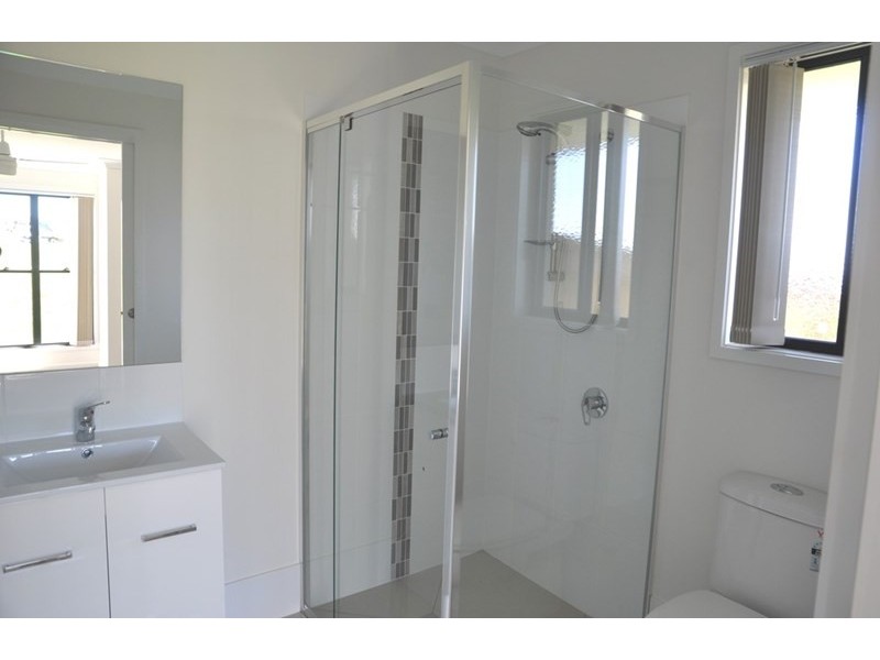 2/14 Kensei Street, Wyreema QLD 4352