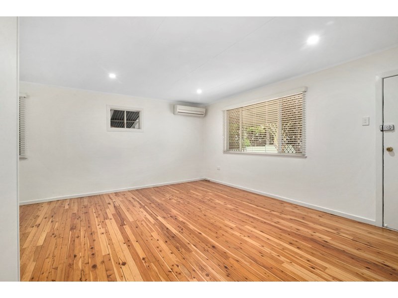 11 Dalgleish Street, South Toowoomba QLD 4350