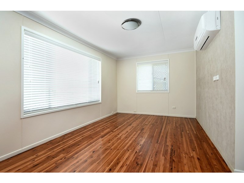 8 Veronica Court, Centenary Heights QLD 4350