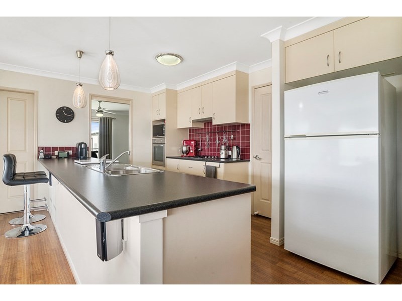 1 Corella Street, Meringandan West QLD 4352