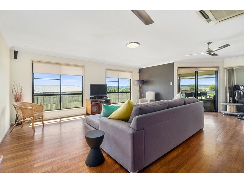 1 Corella Street, Meringandan West QLD 4352