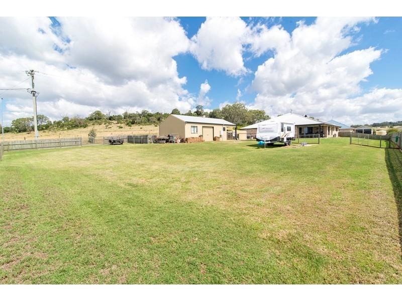 1 Corella Street, Meringandan West QLD 4352