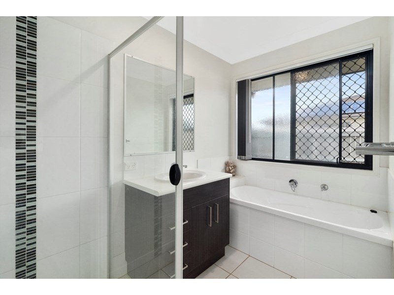 7 Minack Court, Kleinton QLD 4352