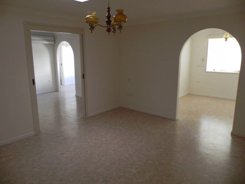 7 Westbrook Street, Newtown QLD 4350