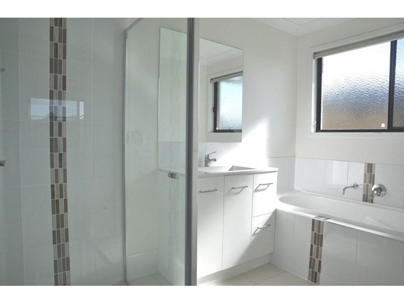 9 Arwon Street, Wyreema QLD 4352