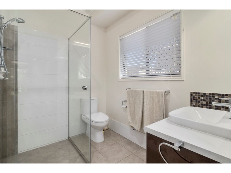 9 Thorley Court, Middle Ridge QLD 4350